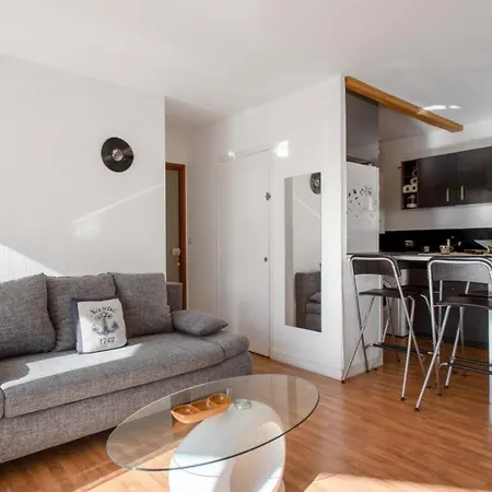 Apartment Sunny Flat With Balcony And Parking Very Close To Old City - Welkeys *